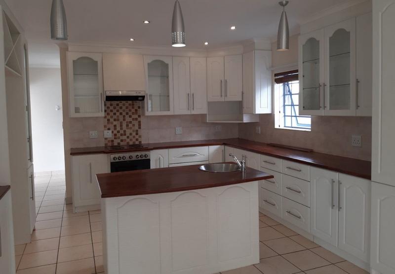 4 Bedroom Property for Sale in Blue Lagoon Western Cape